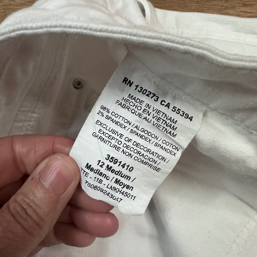 Lee Slender Secret White Bermuda Shorts Women's 12 Medium Stretch Casual - Picture 7 of 10